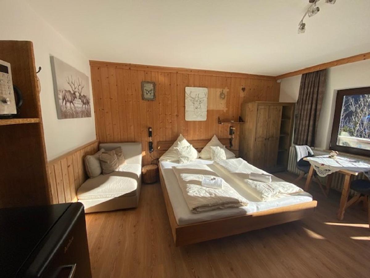 Pension Schwalbennestl Mittenwald Exterior foto