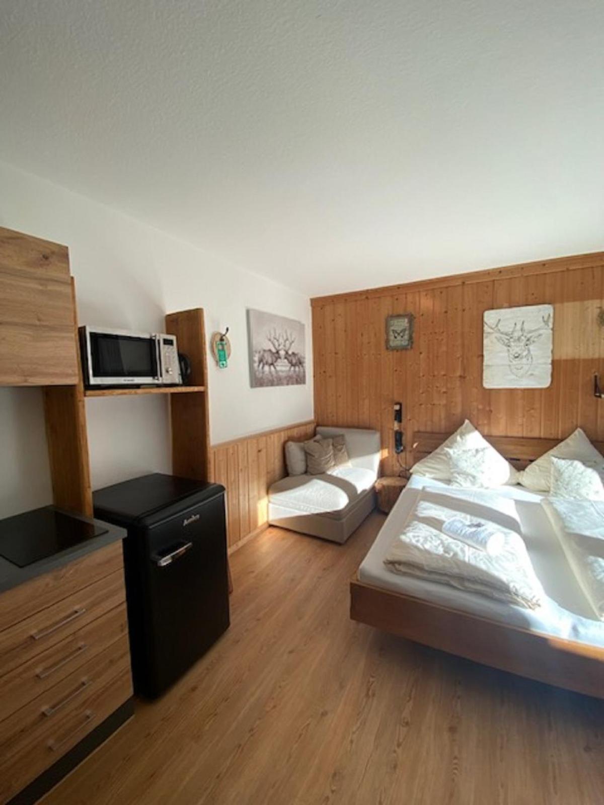 Pension Schwalbennestl Mittenwald Exterior foto